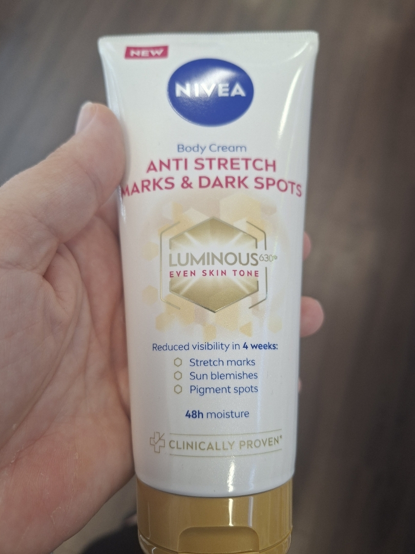 NIVEA Luminous630 Anti Stretch Mark & Dark Spots Body Cream - View #9