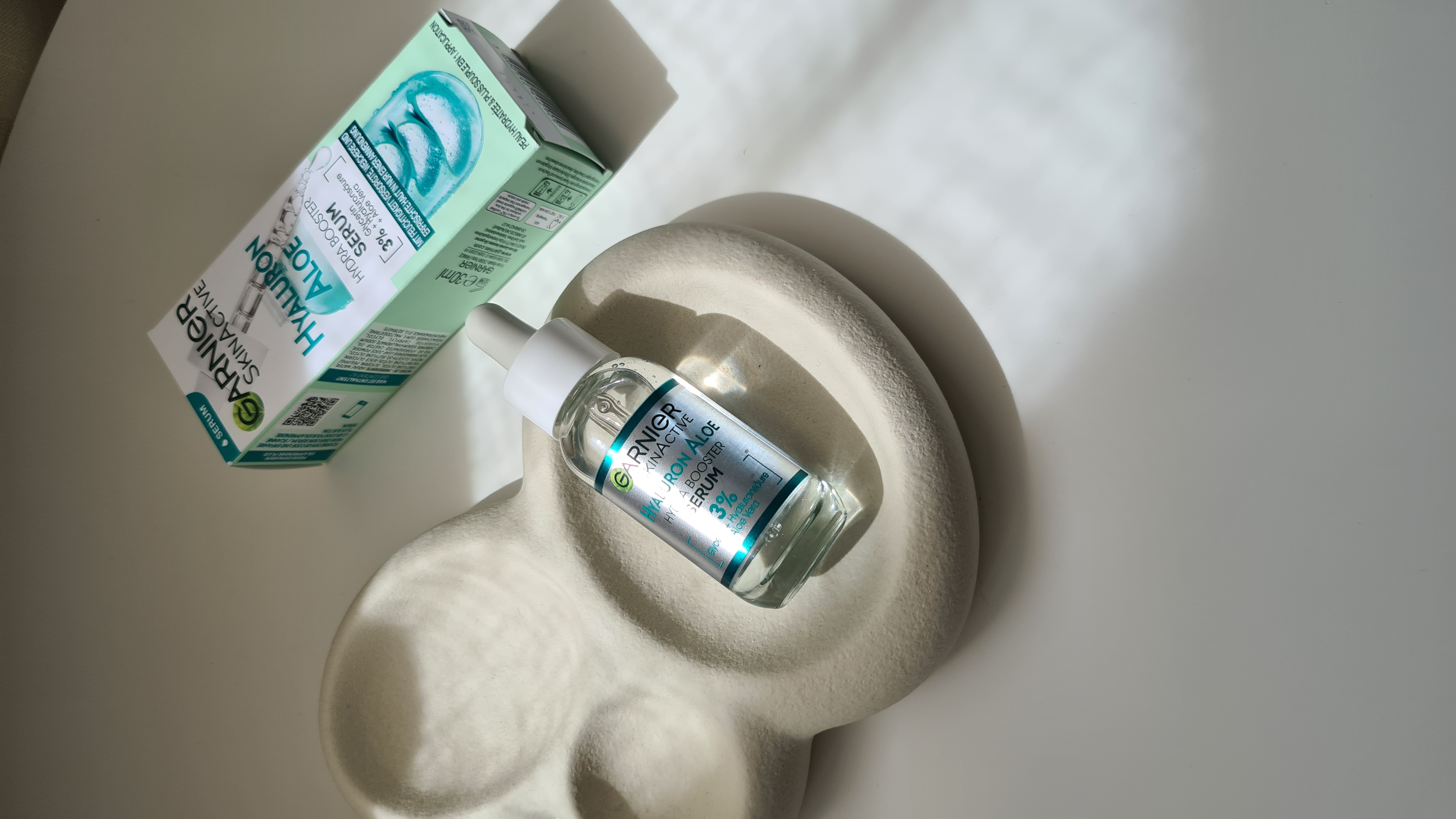 Garnier Hyaluron Aloe Hydra Booster Serum | Home Tester Club