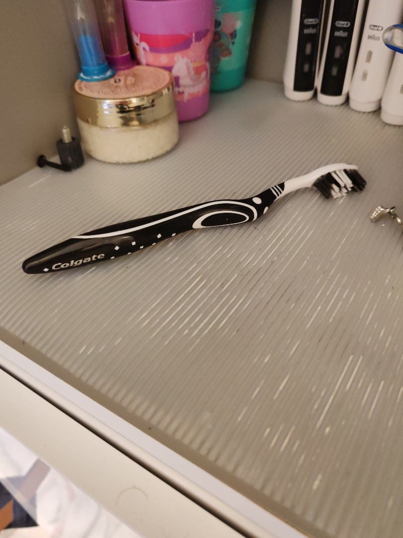 Brosse à Dents COLGATE Slim Soft Au Charbon - Lot Promotionnel - Neuf
