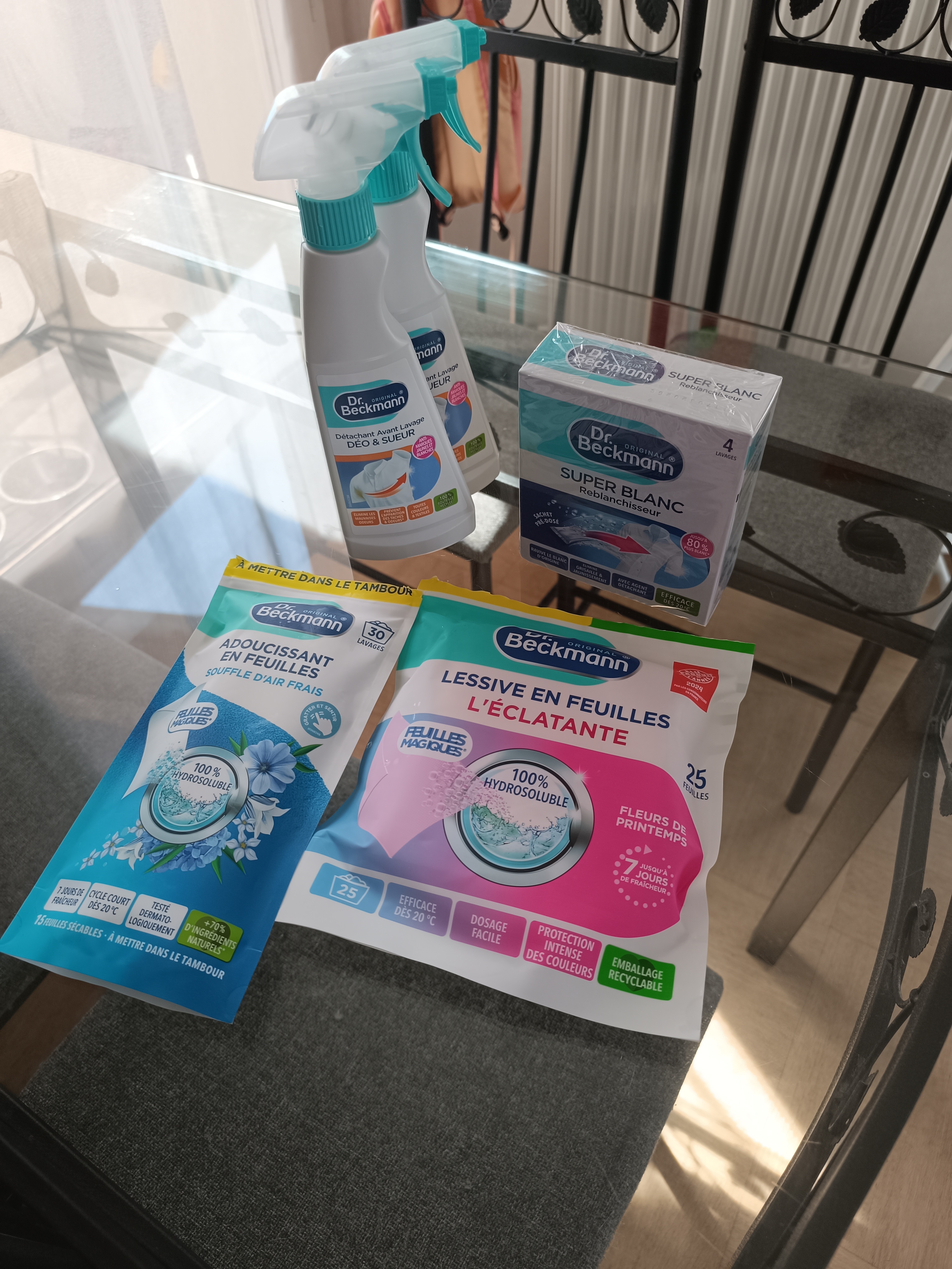 Dr Beckmann Magic Sheets Dr. Beckmann Feuilles De Nettoyage Pour Sols Et Multi-surfaces | Puissantes Contre La Saleté Et La Graisse | Séchage Rapide | Doux Pour La Surface | Fraîcheur Printanière