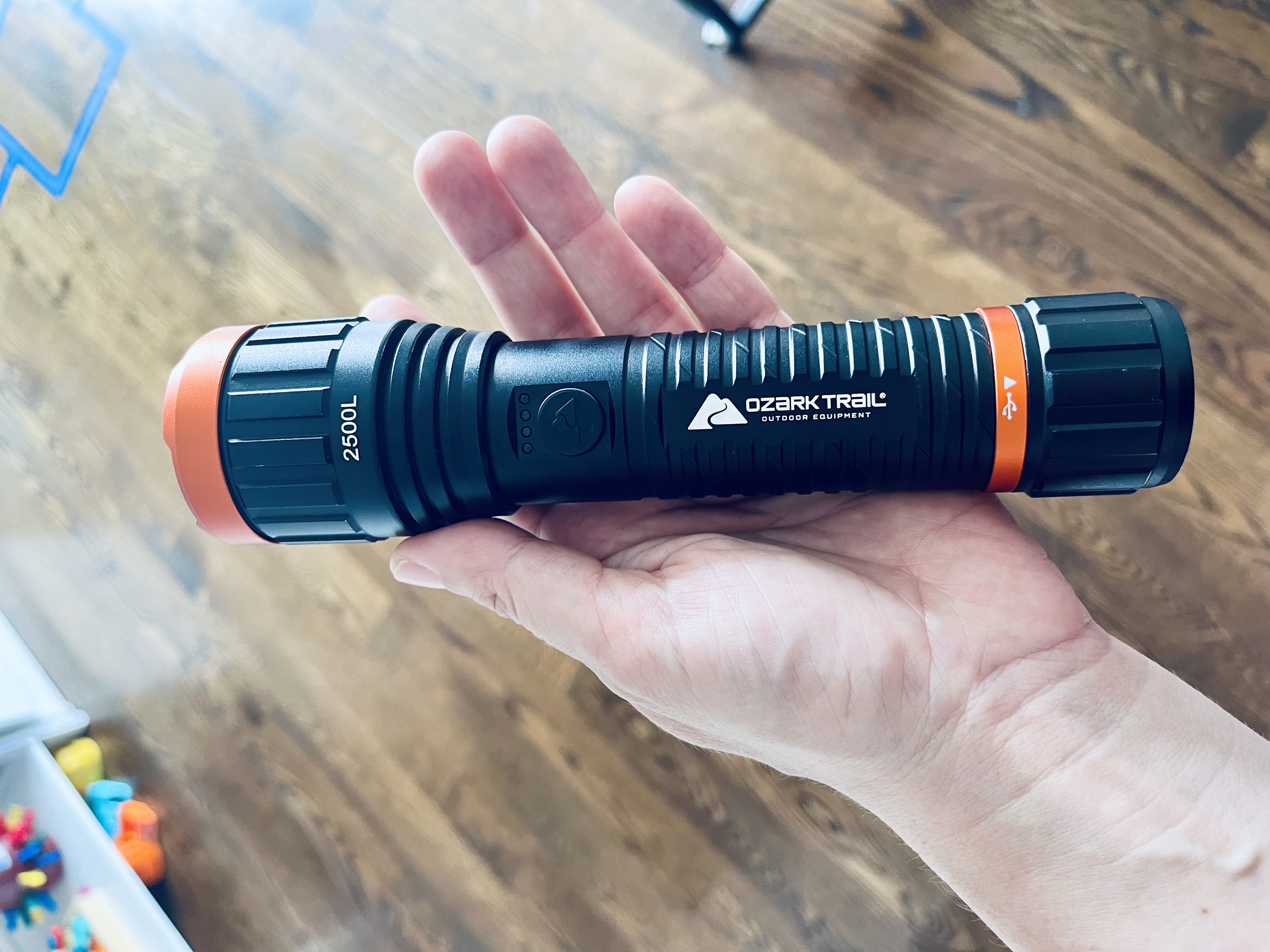 Faretto Ricaricabile Ozark Trail Mimetico – Torcia LED Agli Ioni Di Litio - Foto 6